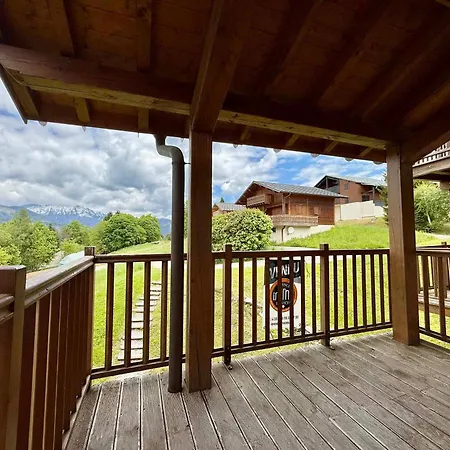 Confortable A Proximite Du Cernix Avec Balcon Et Parking - Fr-1-505-244