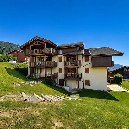 Confortable A Proximite Du Cernix Avec Balcon Et Parking - Fr-1-505-244 *
